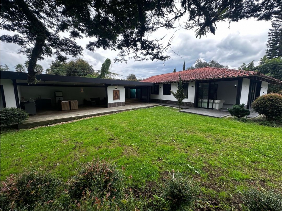 VENDO FINCA EN LLANO GRANDE - SECTOR CLUB CAMPESTRE