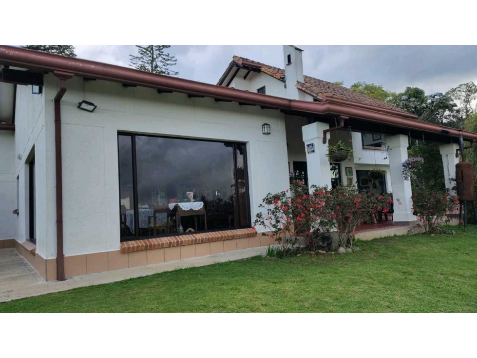 VENDO FINCA EN SANTA ELENA