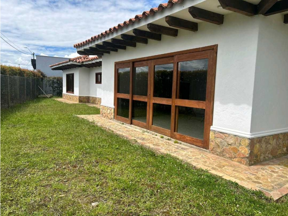 VENDO FINCA EN RIONEGRO ANTIOQUIA