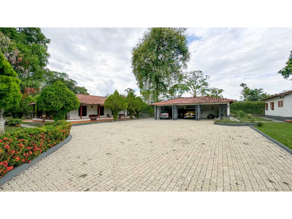 SE VENDE EXPECTACULAR FINCA EN SANTA FE DE ANTIOQUIA — foto 2
