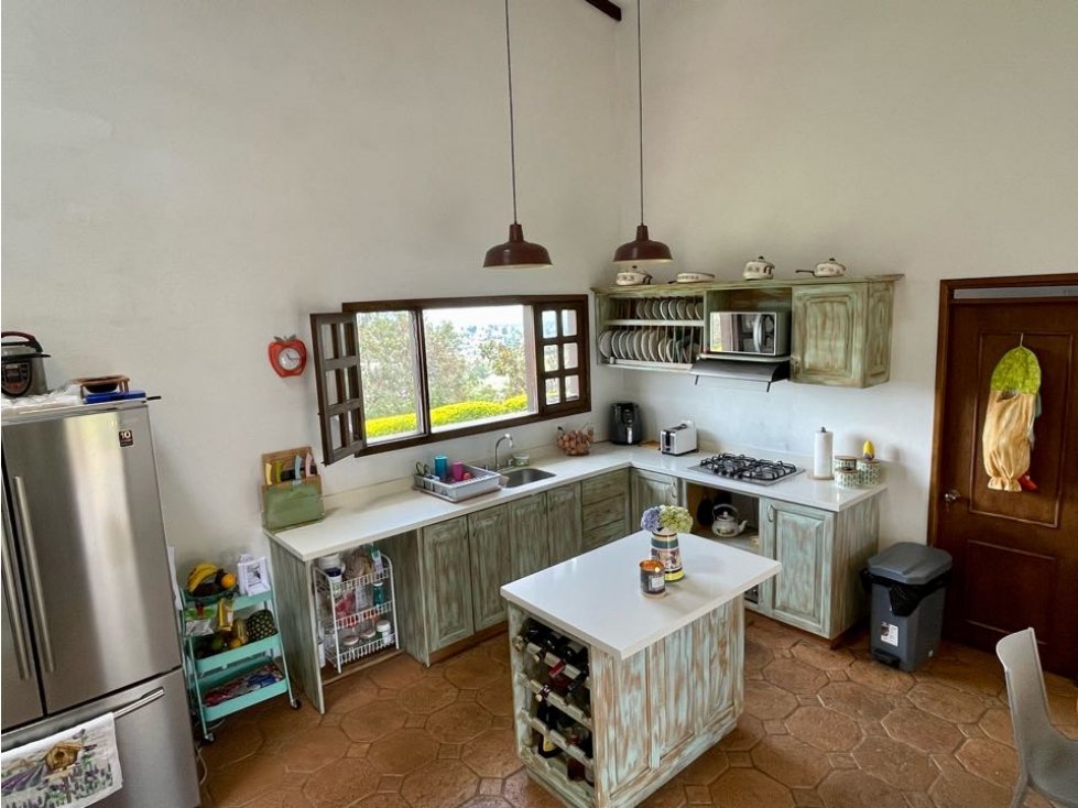 VENDO FINCA GUARNE, CASA 2 NIVELES Y CABAÑA AUXILIAR, VISTA ESPECTACUL — foto 2