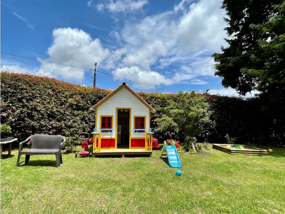 VENDO FINCA GUARNE, CASA 2 NIVELES Y CABAÑA AUXILIAR, VISTA ESPECTACUL — foto 3