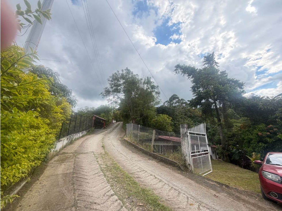 VENDO FINCA LA VEGA - C/MARCA