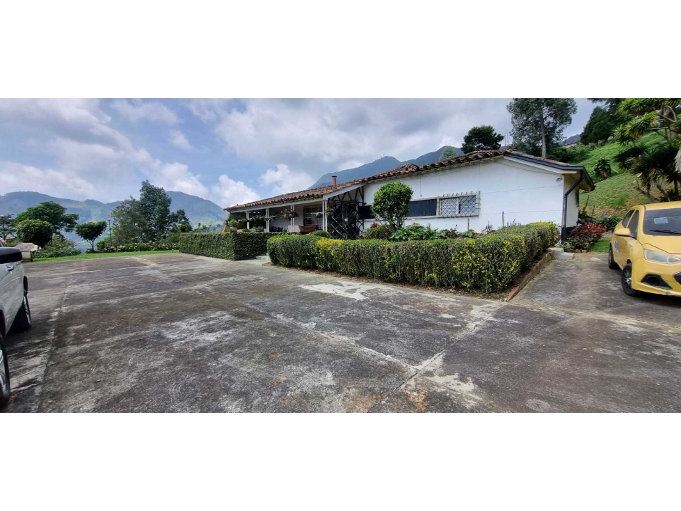 VENDO FINCA SAN CRISTOBAL MEDELLIN CASA DE 11 ALCOBAS Y 6 BAÑOS — foto 2