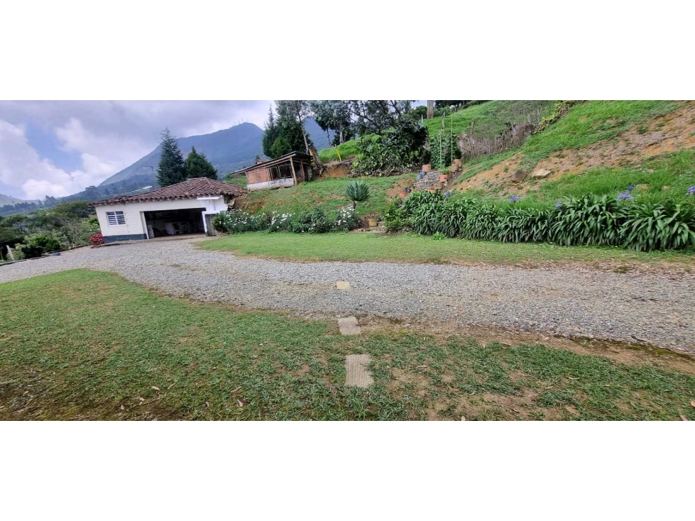 VENDO FINCA SAN CRISTOBAL MEDELLIN CASA DE 11 ALCOBAS Y 6 BAÑOS — foto 6