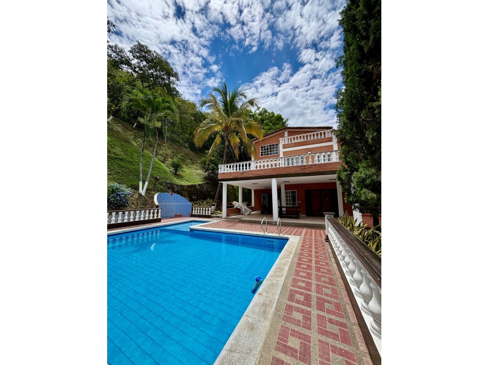 Vendo Finca Turística En Santa Fe De Antioquia $1.650M