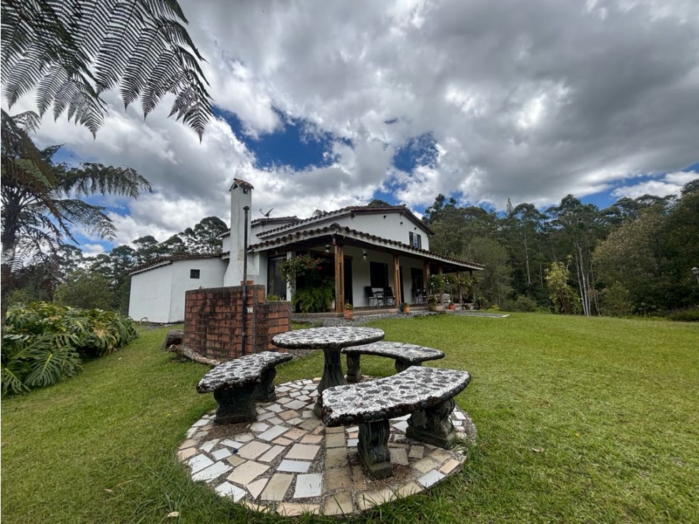 Vendo Finca via El retiro La Ceja a 1km vereda El chuscal - 1