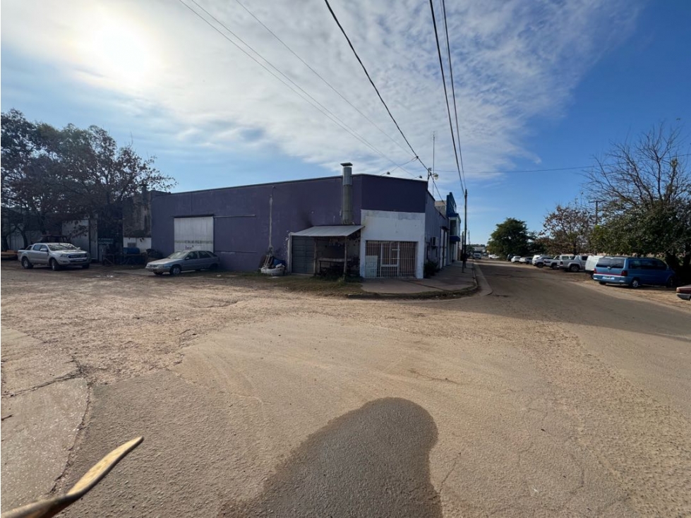 Vendo Galpón en Acceso a Concepción del Uruguay Entre Ríos - 2