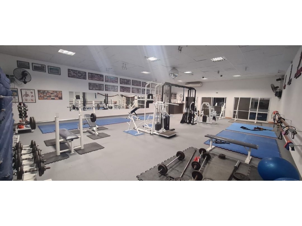 Vendo Gimnasio con Departamento, en Caseros Entre Ríos. - 5