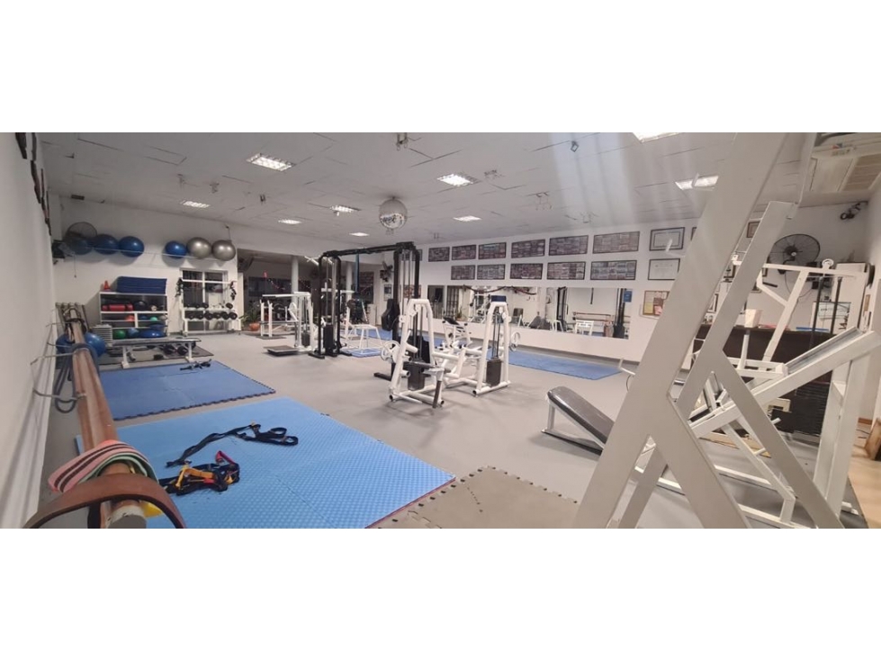 Vendo Gimnasio con Departamento, en Caseros Entre Ríos. - 6