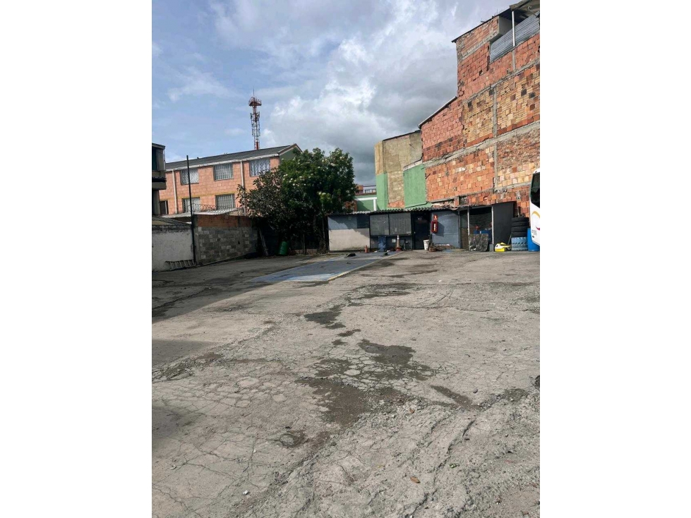 Vendo gran lote en barrio San Antonio - Usaquen — foto 4