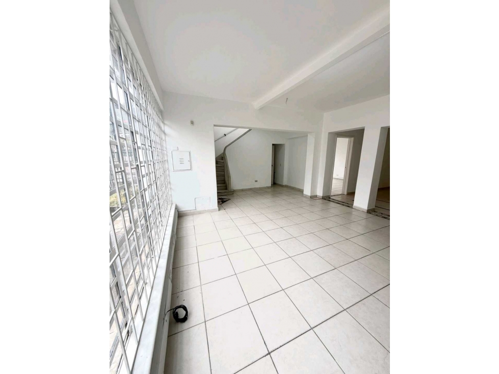 VENDO HEEMOSA CASA ESQUINERA EN TEUSAQUILLO DE PATRIMONIO URBANISTICO — foto 6