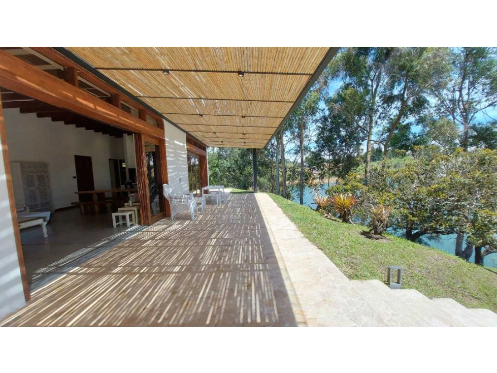 Vendo hermosa casa Campestre en El Peñol, Antioquia - 2