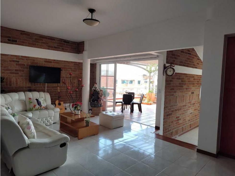 HERMOSA CASA EN ALTA PRADERA PISO 2 Y 3 EN PROPIEDAD HORIZONTAL - 3
