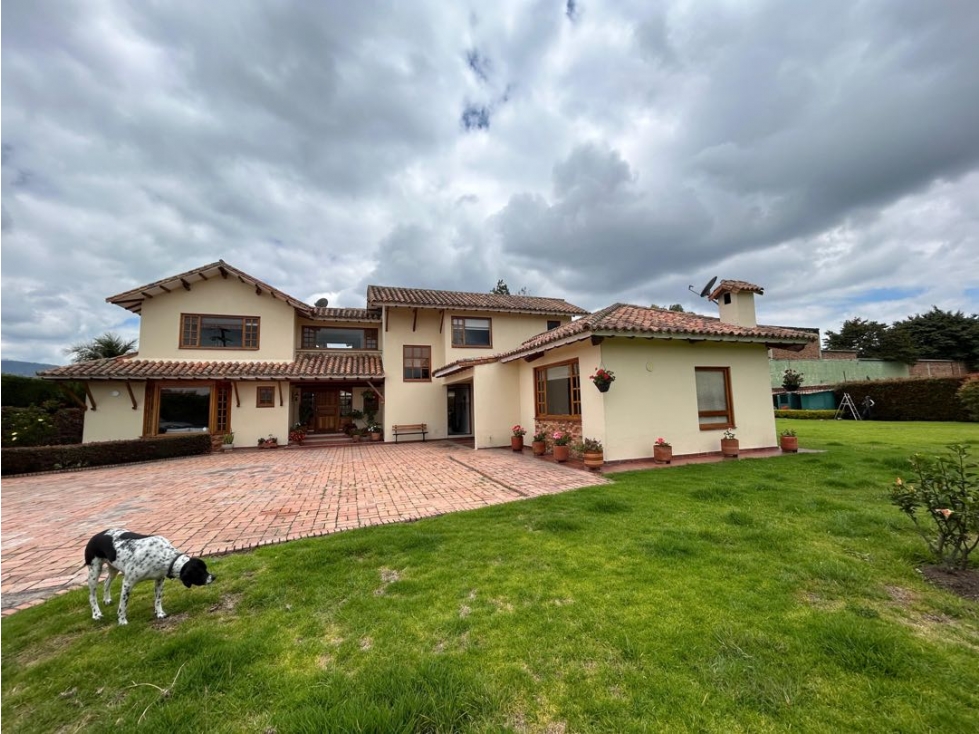 Vendo/Arriendo hermosa casa campestre en Guaymaral.440 M2