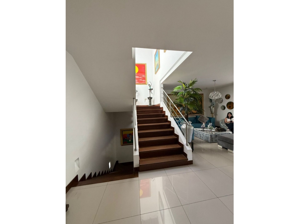 VENDO HERMOSA CASA CAMPESTRE EN ENVIGADO. LOMA BENEDICTINOS — foto 6