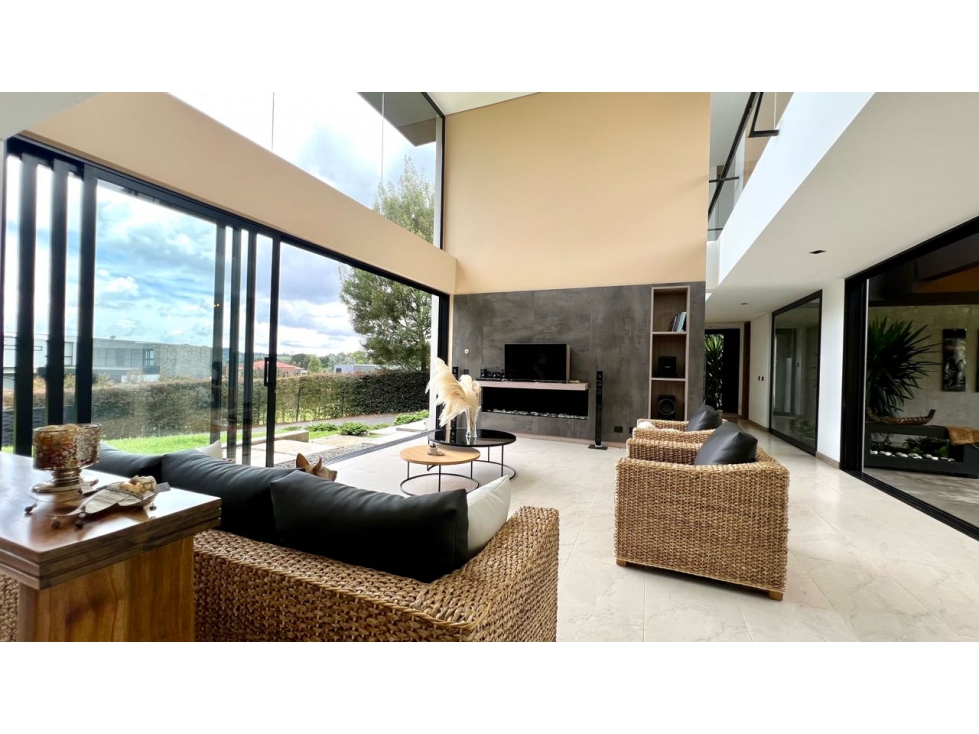 VENDO HERMOSA CASA EN LAS PALMAS