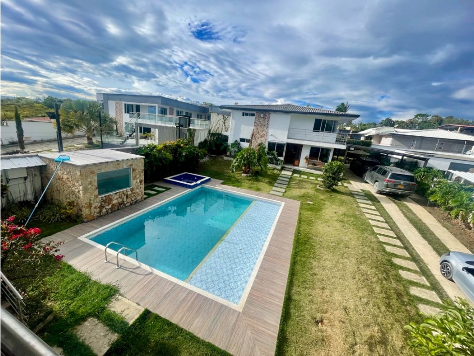 VENDO CASA CAMPESTRE CON PISCINA Y SAUNA EN CANTACLARO - RIO BLANCO - 1