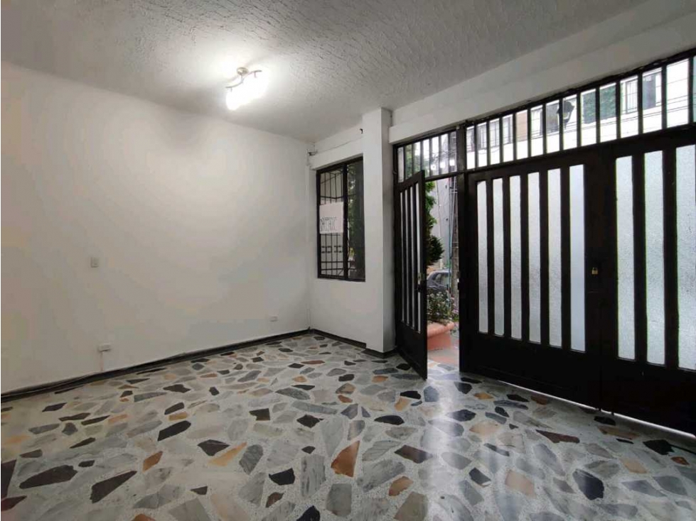 VENDO CASA COMERCIAL O RESIDENCIAL EN PINARES PEREIRA LG