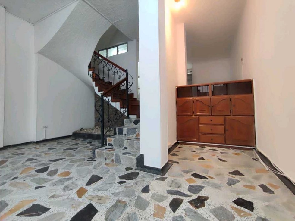VENDO CASA COMERCIAL O RESIDENCIAL EN PINARES PEREIRA LG — foto 4