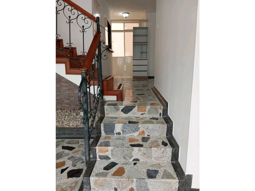 VENDO CASA COMERCIAL O RESIDENCIAL EN PINARES PEREIRA LG — foto 6