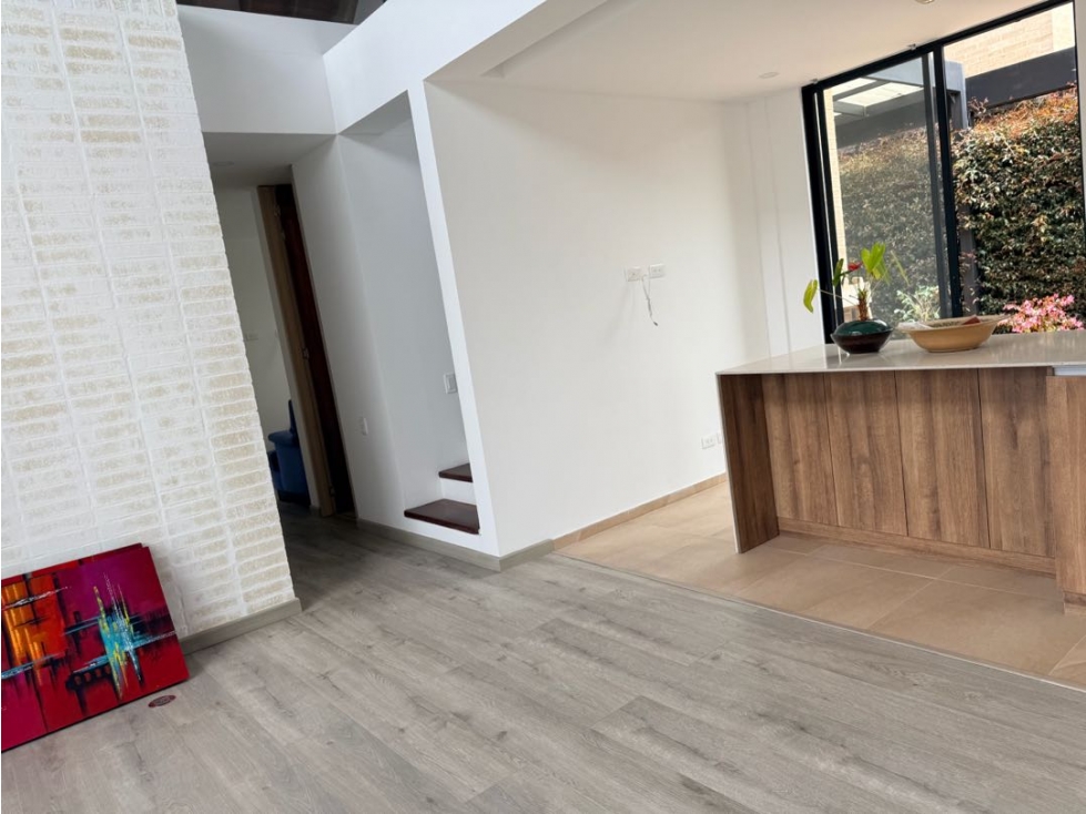 VENDO HERMOSA CASA CON ALTILLO — foto 5
