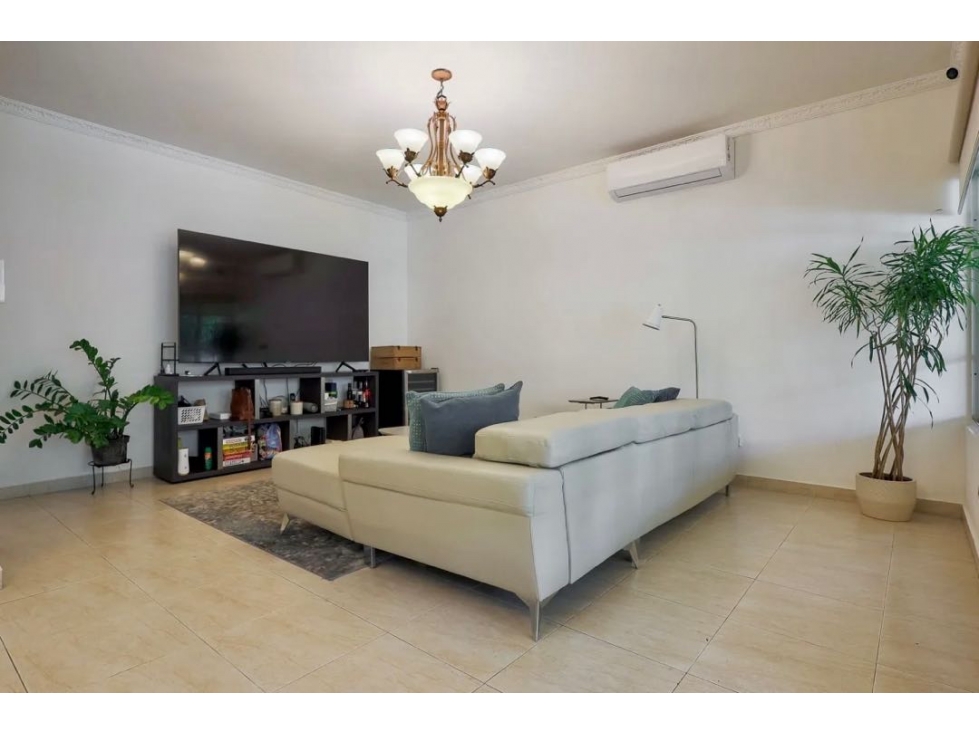 VENDO HERMOSA CASA CON PISCINA EN COSTA DEL ESTE AM — foto 6