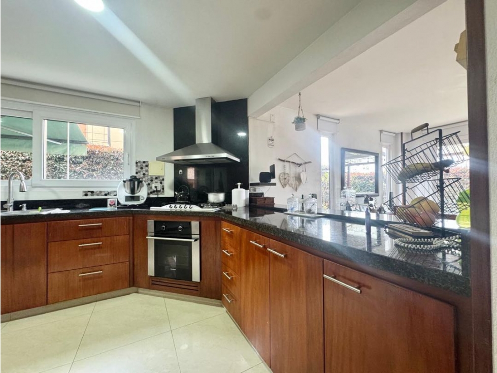 Vendo Hermosa casa de dos niveles sector Valvanera en Chia. — foto 3