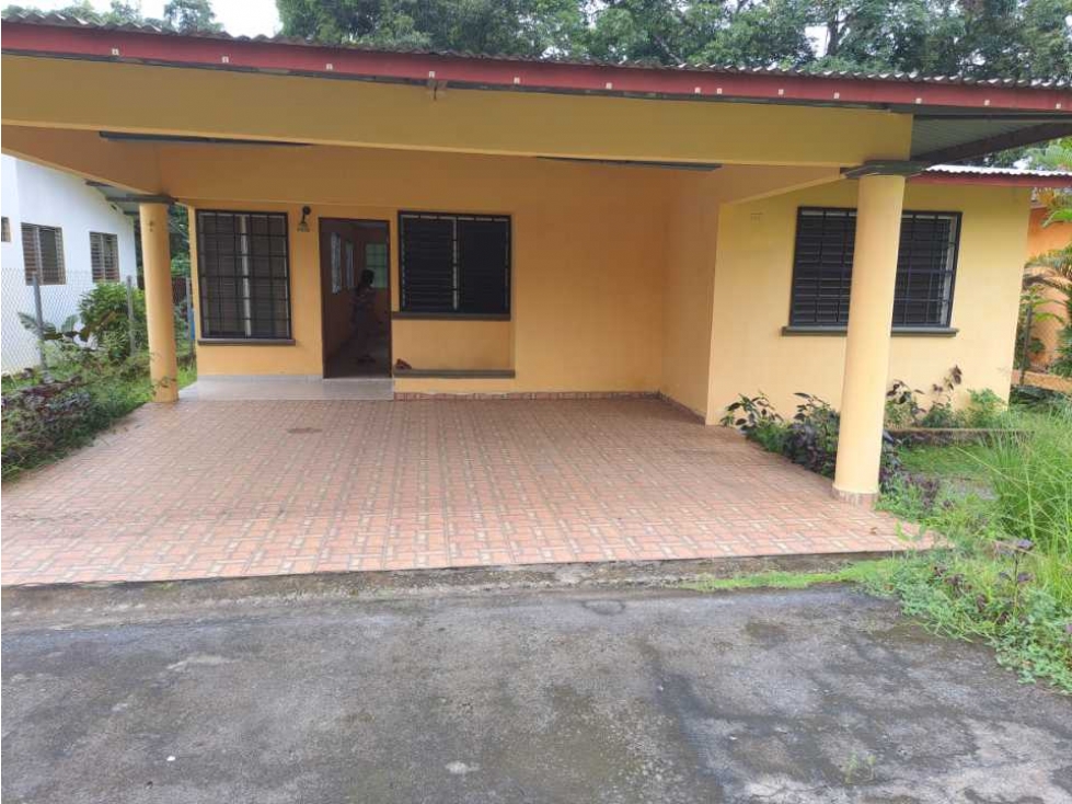 VENDO HERMOSA CASA DE TRES HABITACIONES - 2