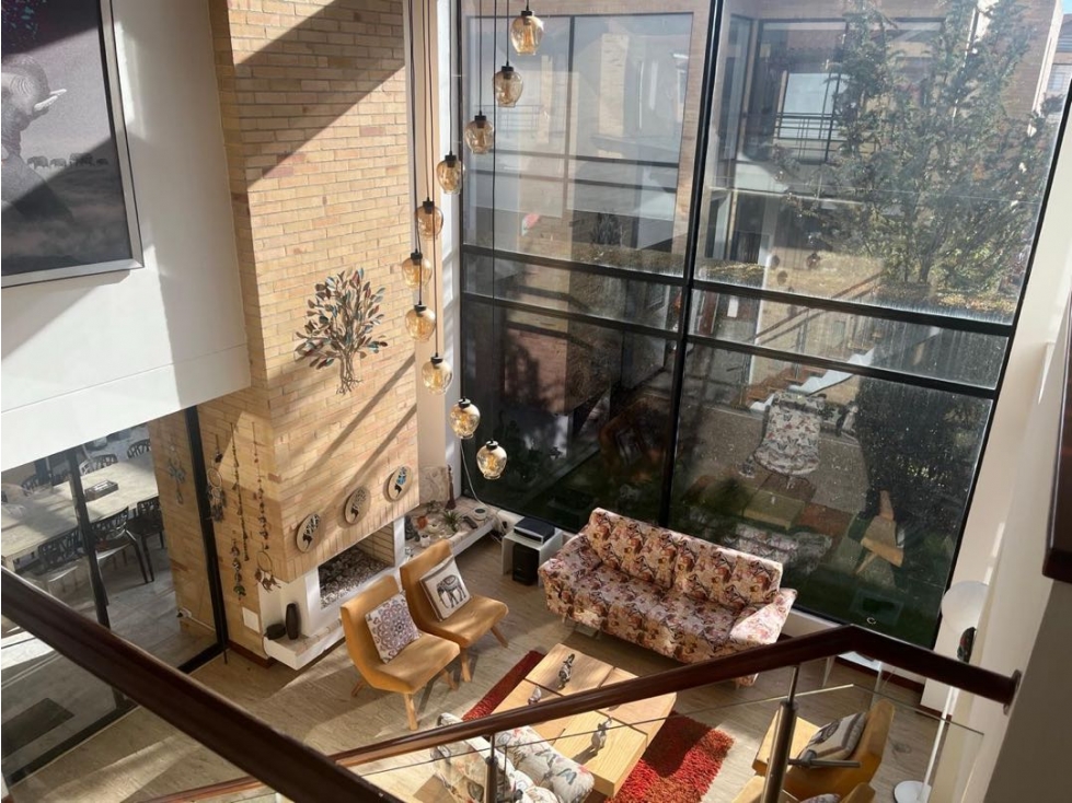 VENDO HERMOSA CASA EN BOSQUE MADERO CAJICA
