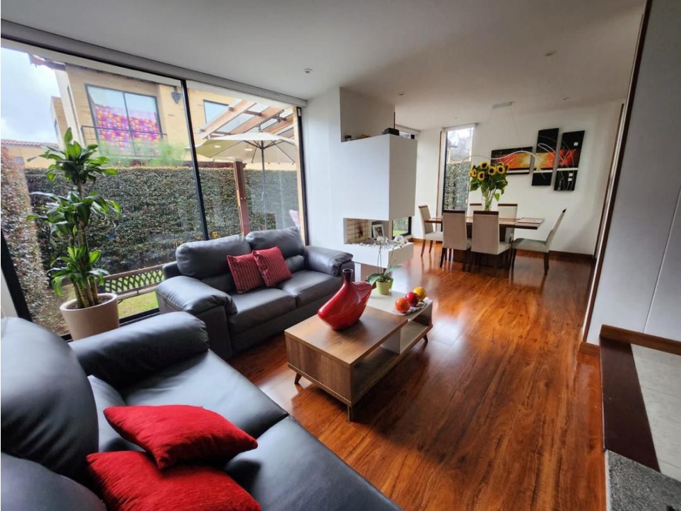 VENDO HERMOSA CASA EN BOSQUE MADERO CAJICA — foto 2