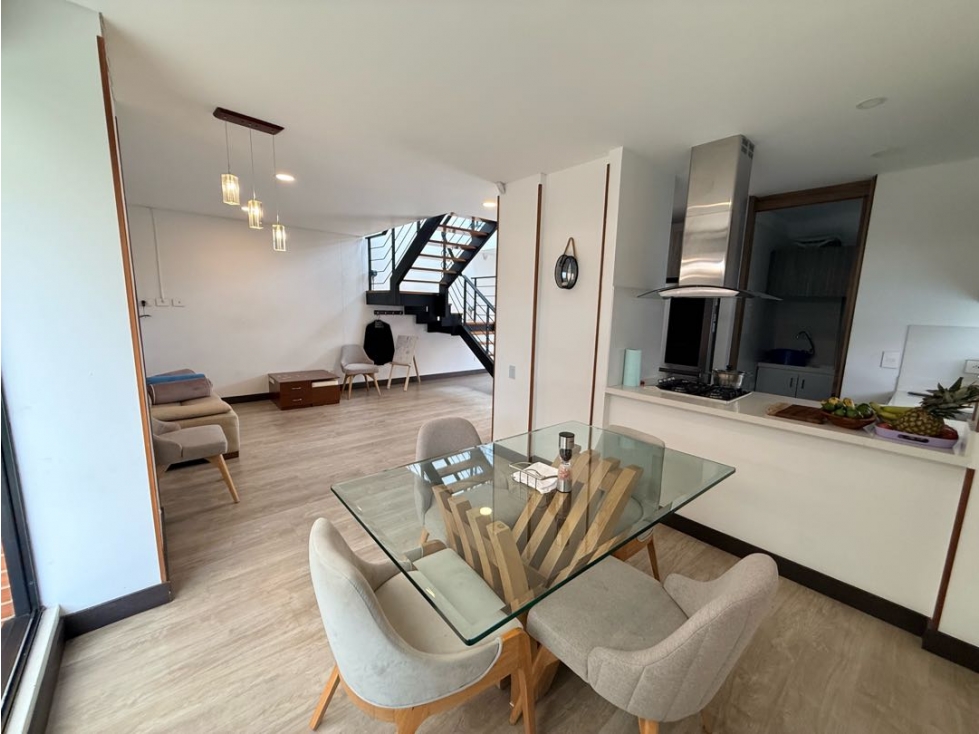 VENDO HERMOSA CASA EN CAJICA
