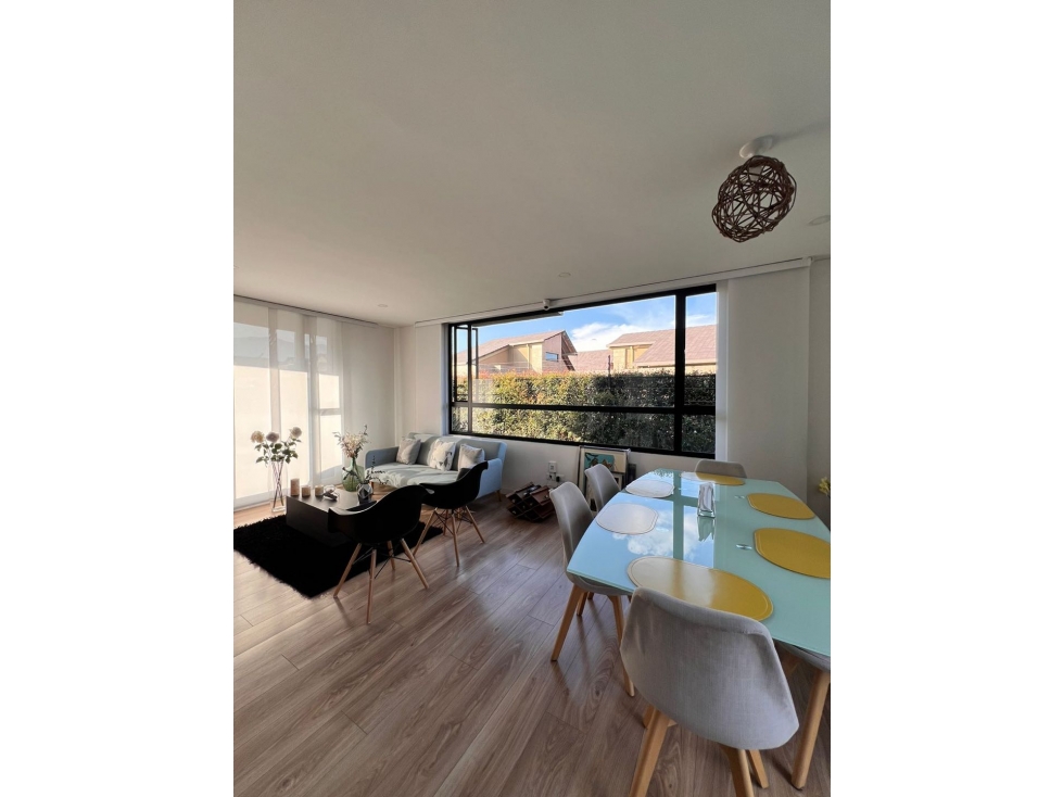 VENDO HERMOSA CASA EN CAJICA