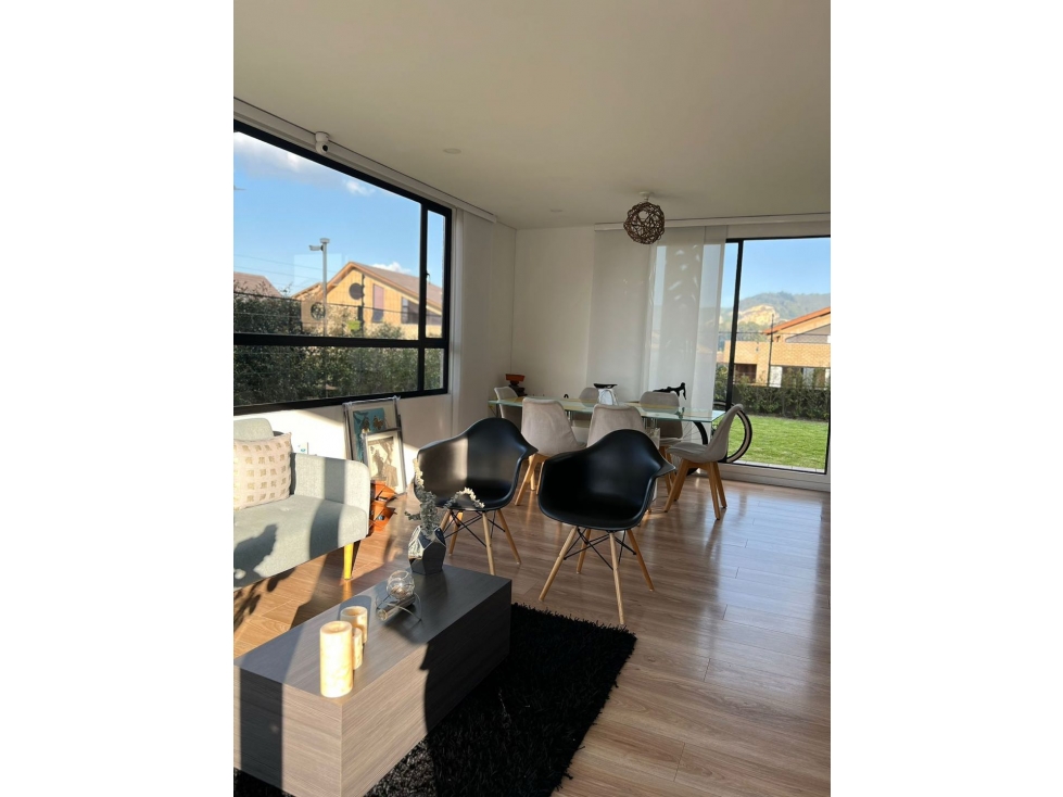 VENDO HERMOSA CASA EN CAJICA — foto 2