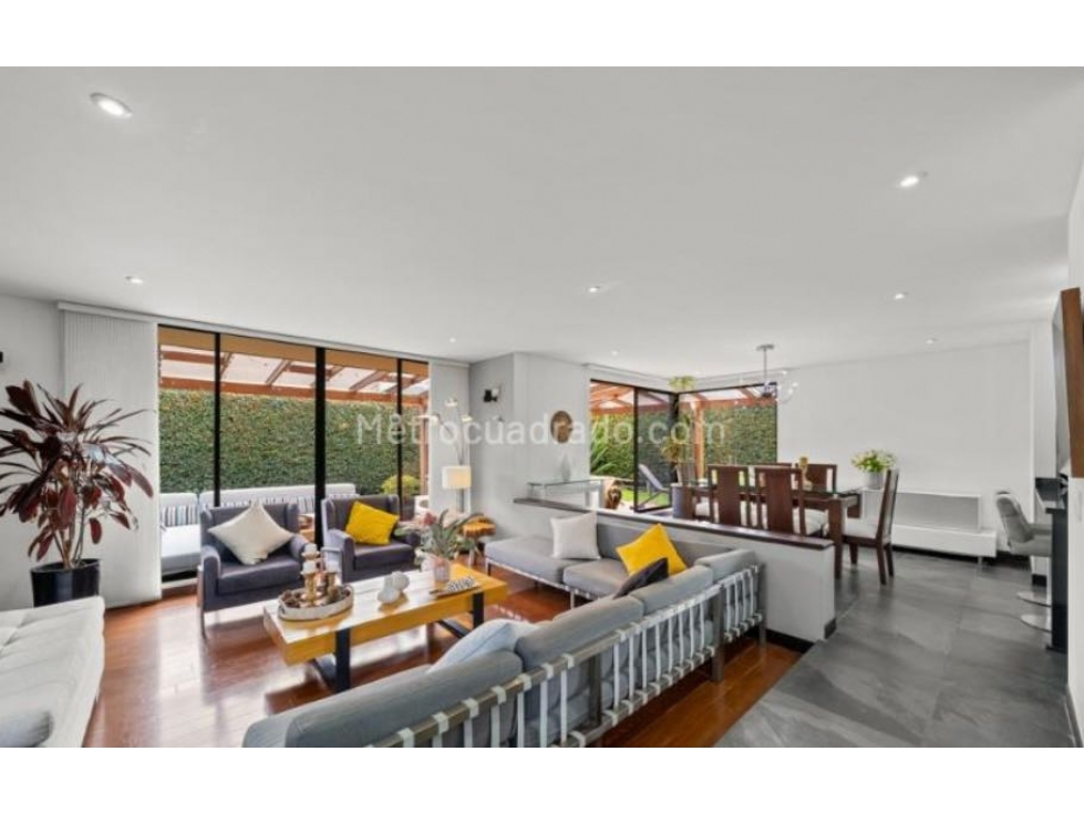 VENDO HERMOSA CASA EN CARRETON