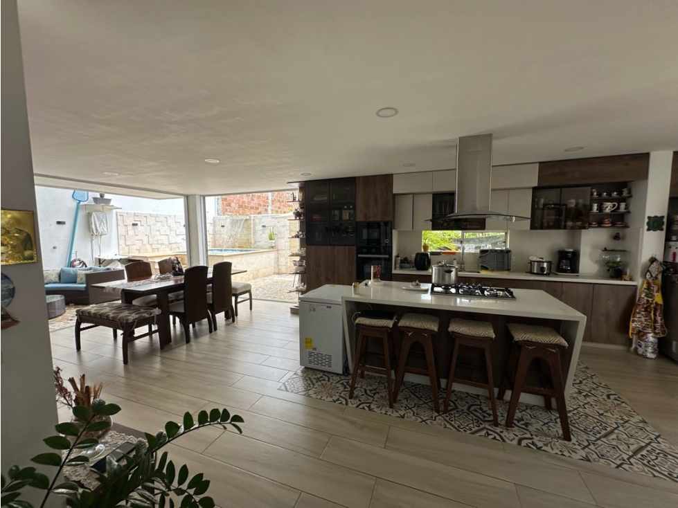 VENDO HERMOSA CASA EN CONDOMINIO DE VERANO EN SOPETRAN — foto 2