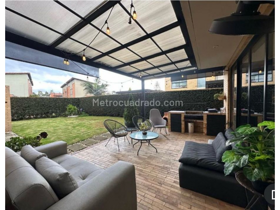 VENDO HERMOSA CASA EN CONJUNTO CERRADO