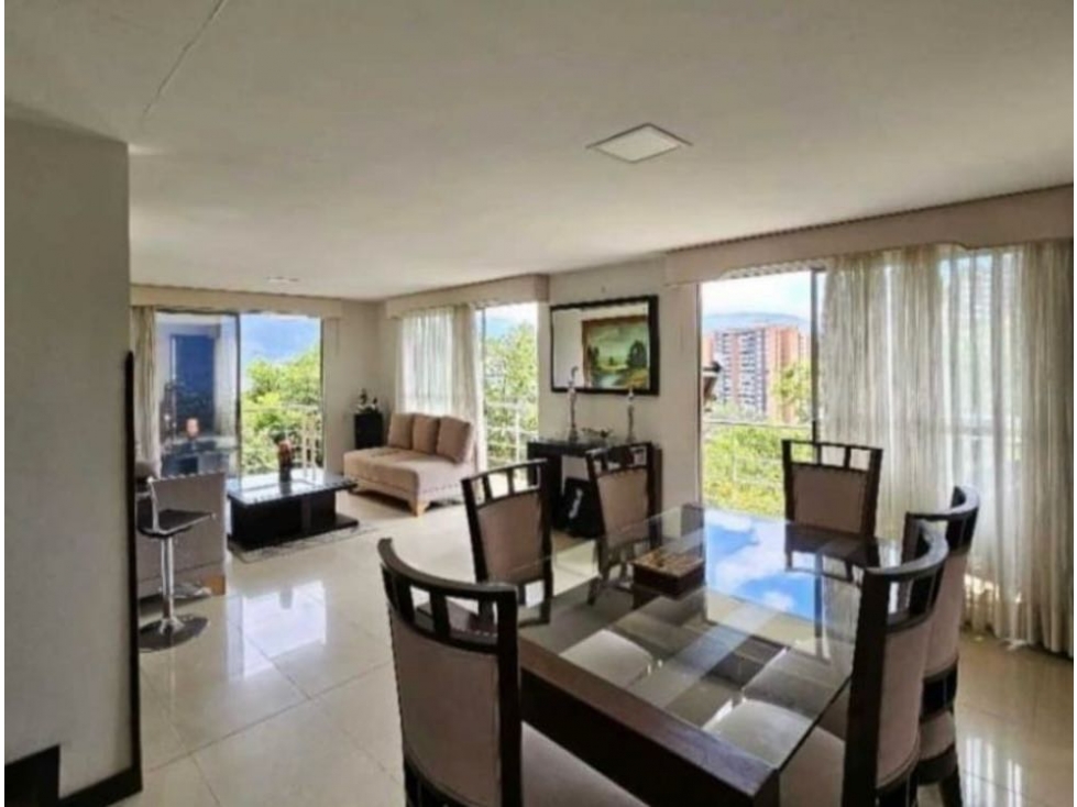 VENDO HERMOSA CASA EN ENVIGADO. LOMA EL ESMERALDAL. — foto 3