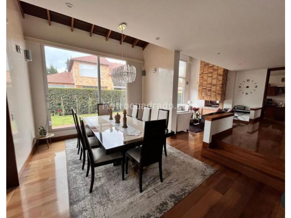 VENDO HERMOSA CASA EN EXCLUSIVO CONJUNTO DE CAJICA — foto 3