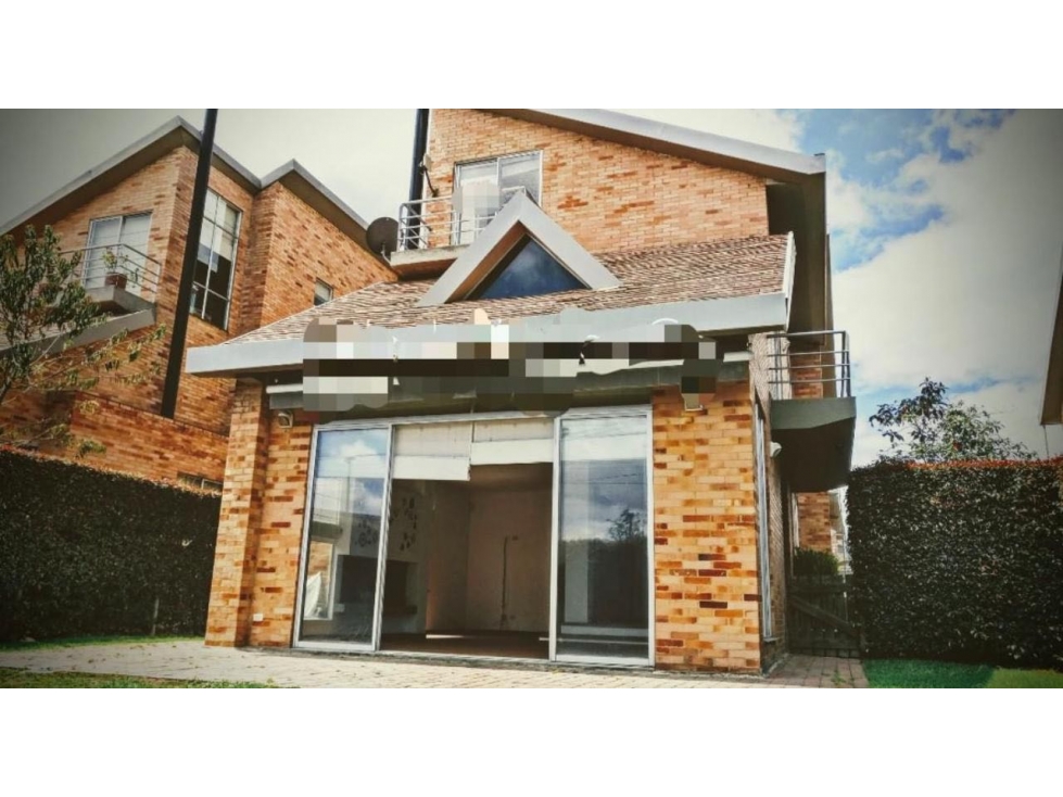 VENDO HERMOSA CASA EN LA BALSA CHIA