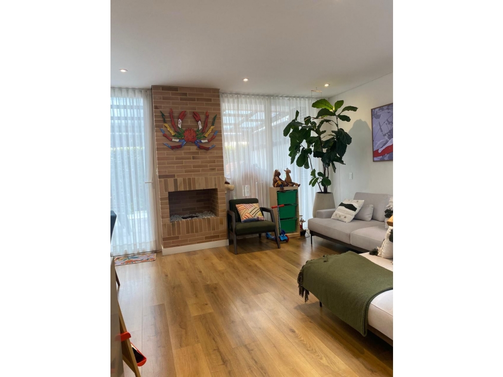 VENDO HERMOSA CASA EN LA MILLA DE ORO — foto 4