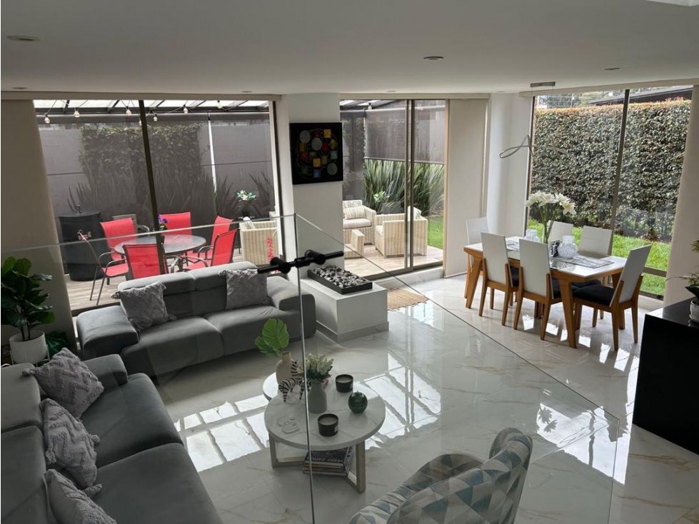 VENDO HERMOSA CASA EN LA MILLA DE ORO CAJICA