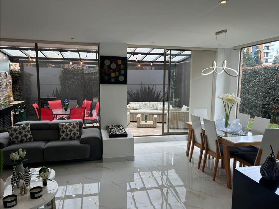 VENDO HERMOSA CASA EN LA MILLA DE ORO CAJICA — foto 2