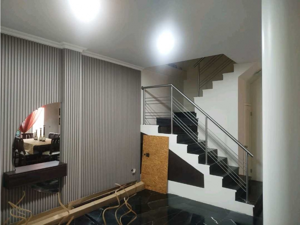 VENDO CASA AMOBLADA EN MIRADOR DEL NORTE — foto 2