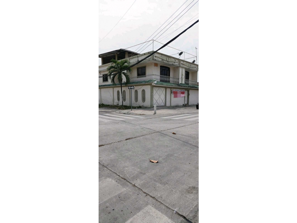 VENDO HERMOSA CASA EN SAMANES 2