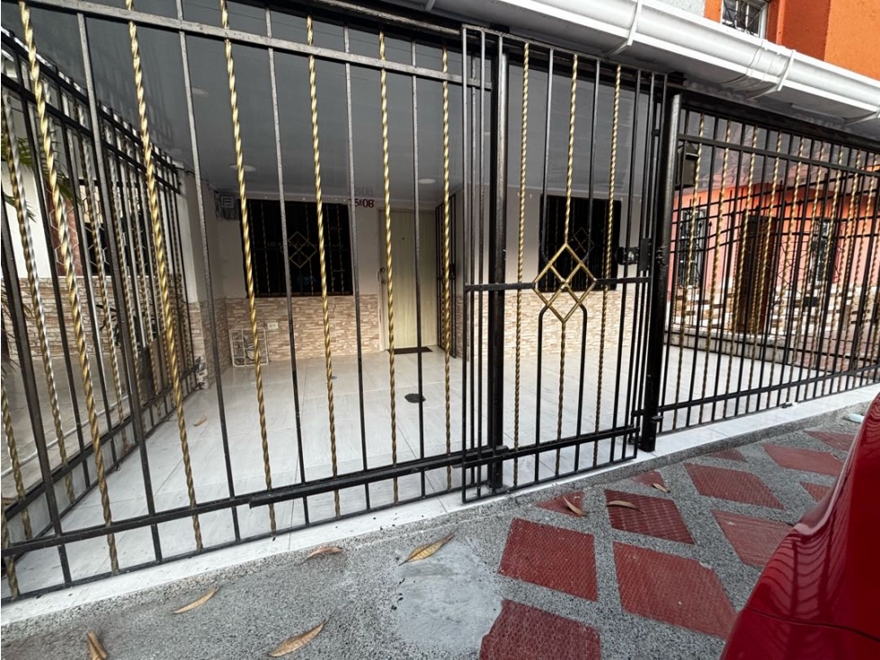 VENDO HERMOSA CASA EN SOLEDAD