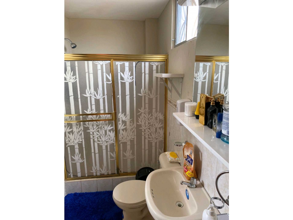 VENDO HERMOSA CASA EN URB. CATALUÑA - 6
