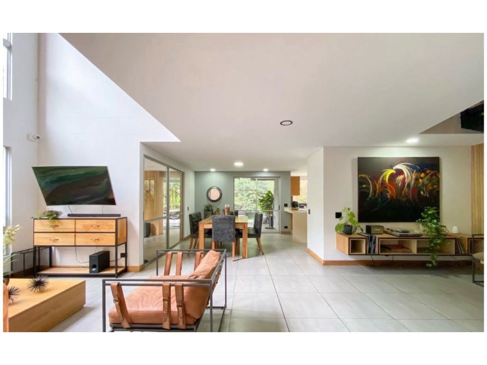 VENDO - PERMUTO HERMOSA CASA ESCOBERO ENVIGADO PARTE BAJA — foto 2