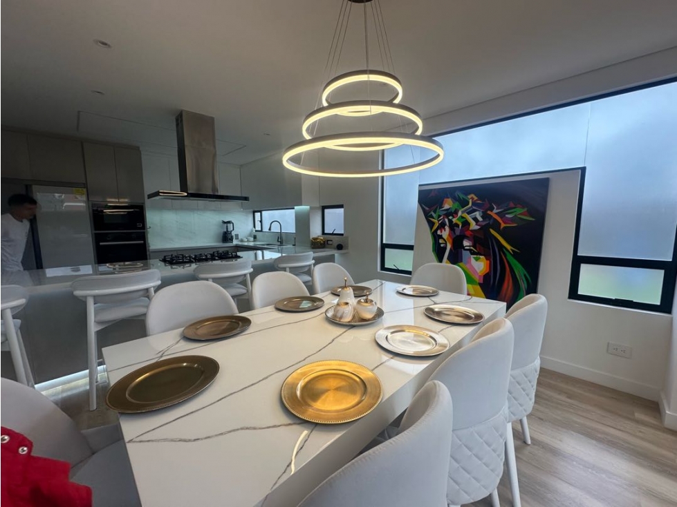 VENDO HERMOSA CASA ESQUINERA REMODELADA — foto 3