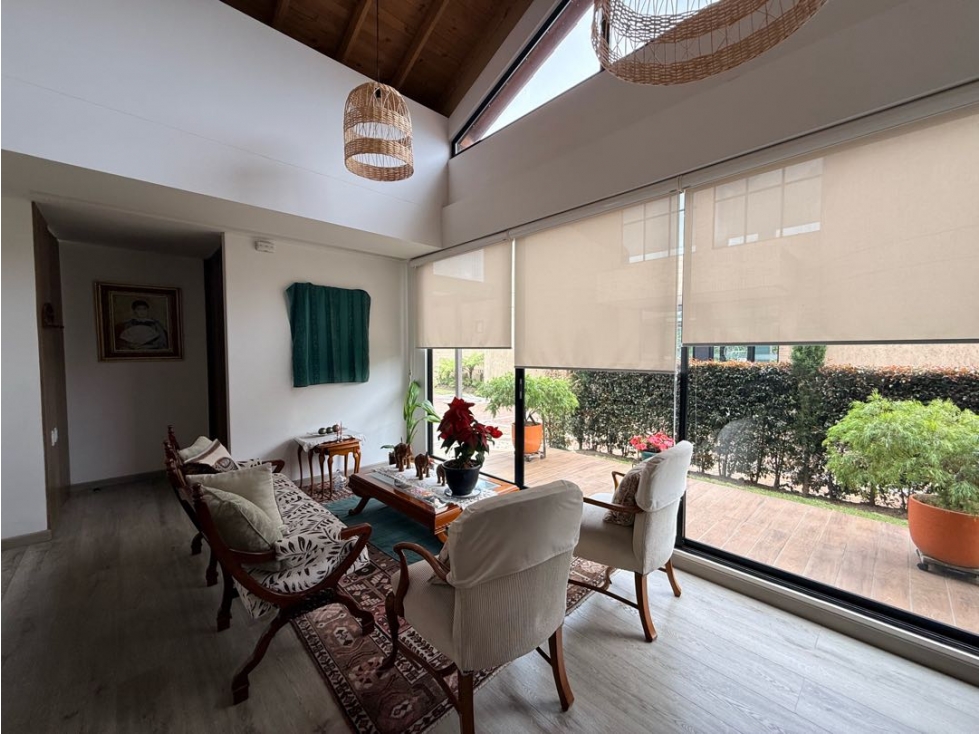 VENDO HERMOSA CASA ESQUINERA UN PISO — foto 3